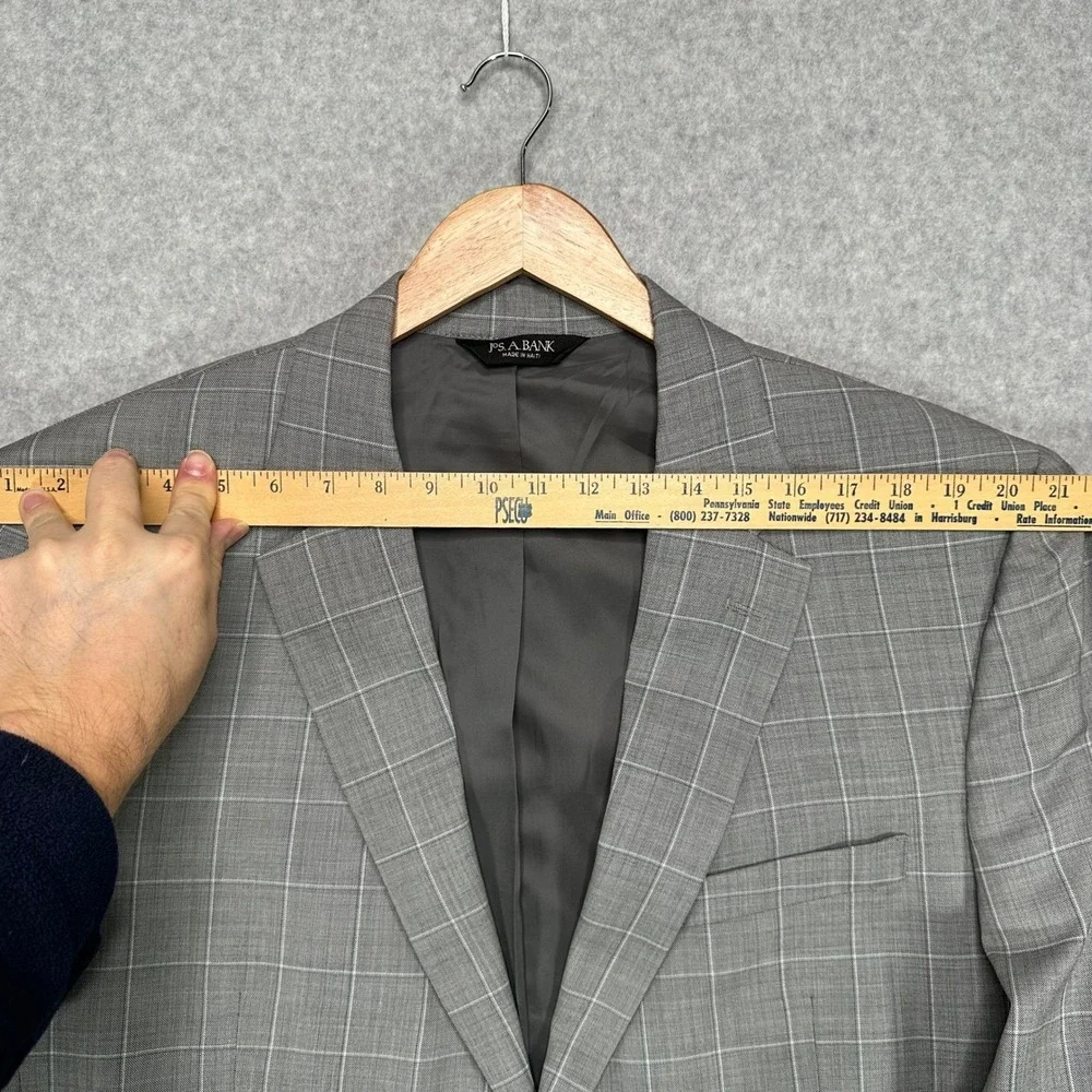 Jos A Bank Mens 46 XLG Tailored Fit Plaid Blazer Sport Coat Jacket Gray Wool